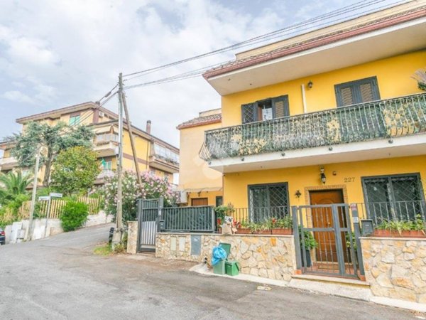 appartamento in vendita a Roma in zona Borghesiana
