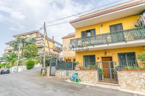 appartamento in vendita a Roma in zona Borghesiana