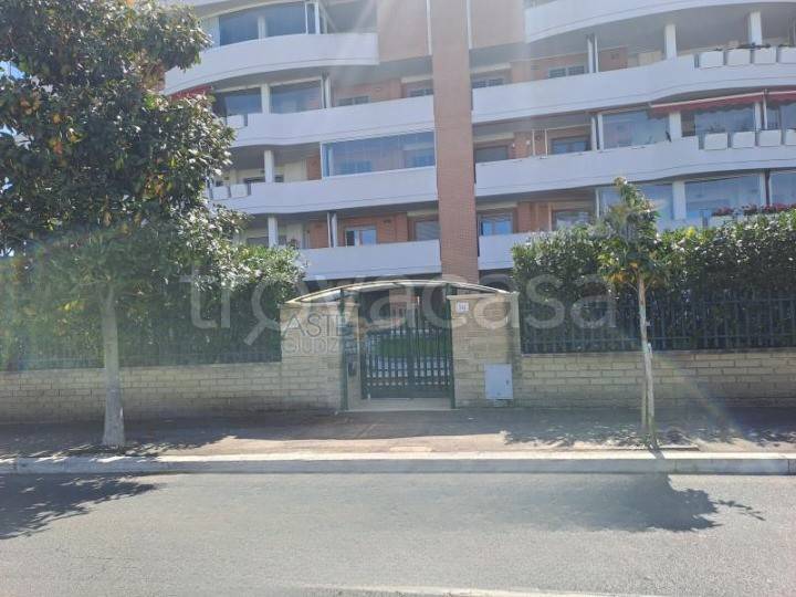 appartamento in vendita a Roma in zona Mezzocammino