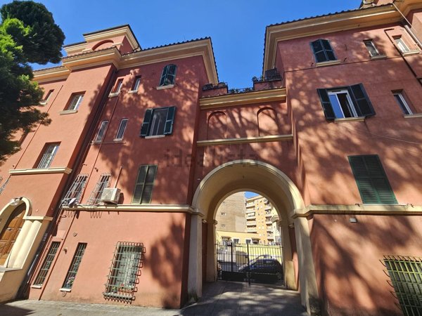 appartamento in vendita a Roma in zona Nomentano