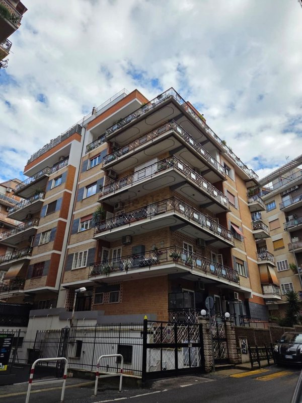 appartamento in vendita a Roma in zona Collatino