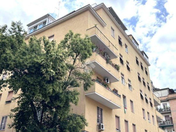 appartamento in vendita a Roma in zona Gianicolense