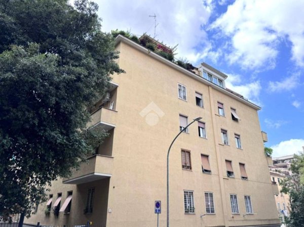 appartamento in vendita a Roma in zona Gianicolense