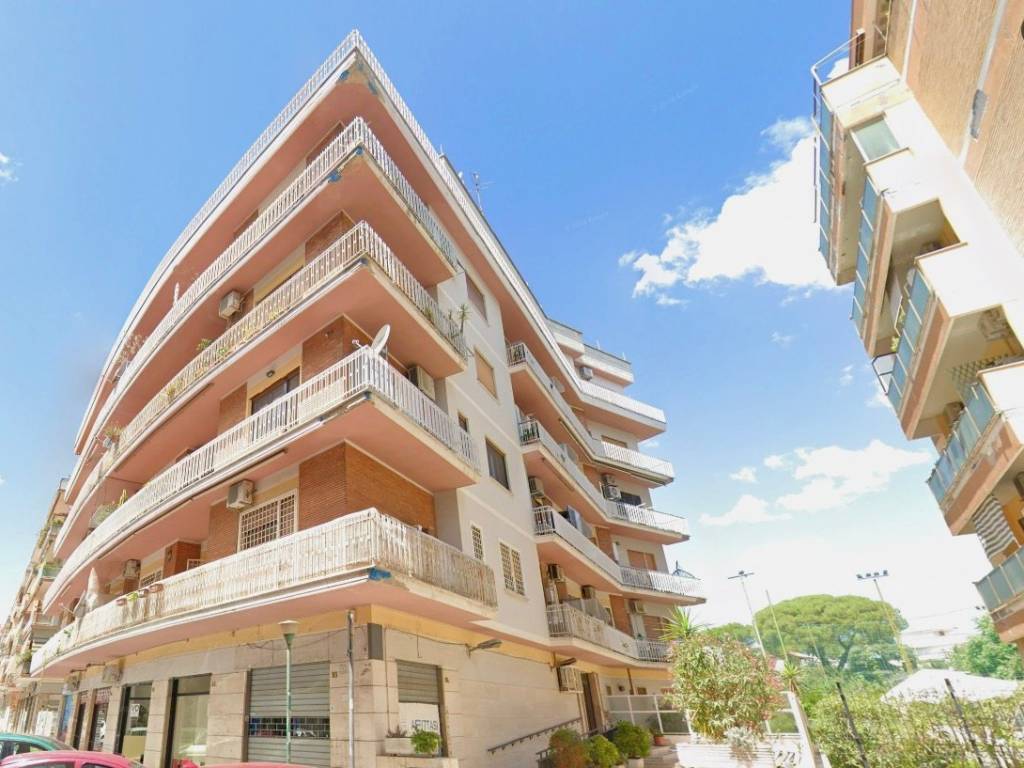 appartamento in vendita a Roma in zona Aurelio