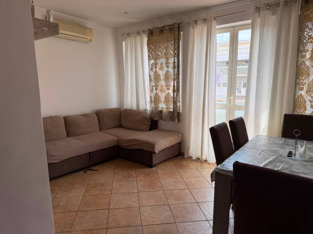 appartamento in vendita a Roma in zona Ostia