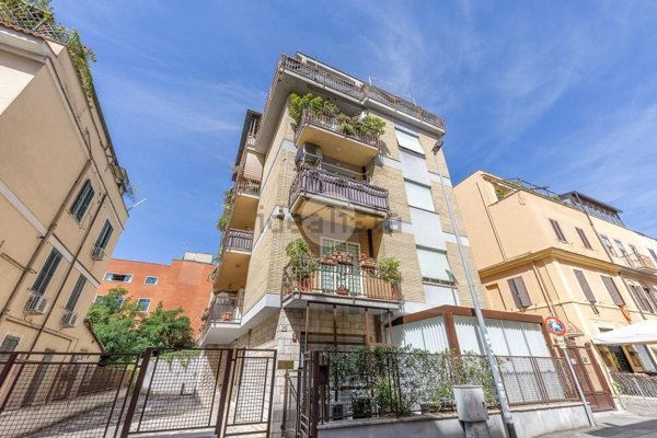 appartamento in vendita a Roma in zona Della Vittoria
