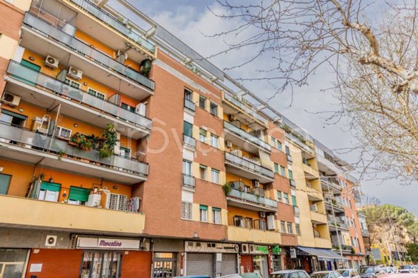 appartamento in vendita a Roma in zona Ostia
