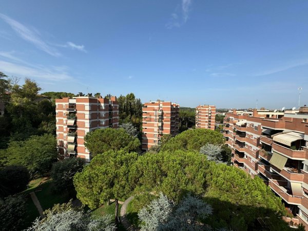 appartamento in vendita a Roma in zona Ardeatino