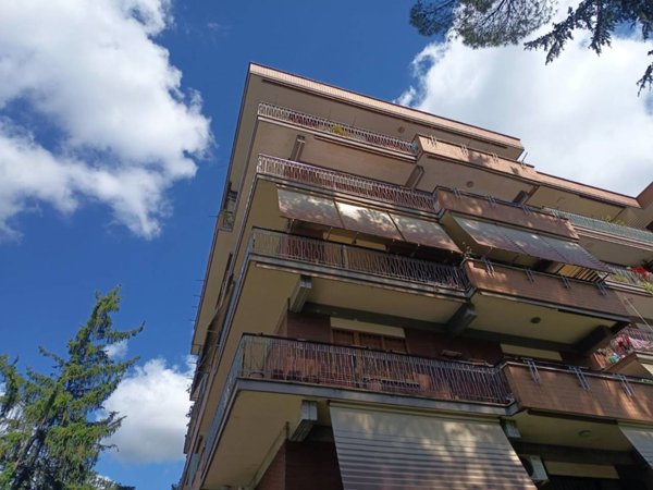 appartamento in vendita a Roma in zona Alessandrino