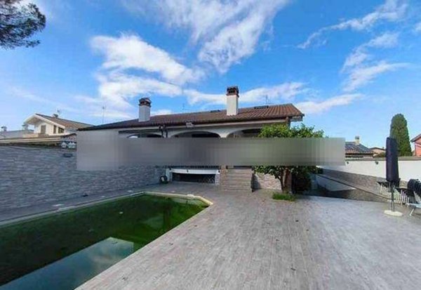 casa indipendente in vendita a Roma in zona Infernetto