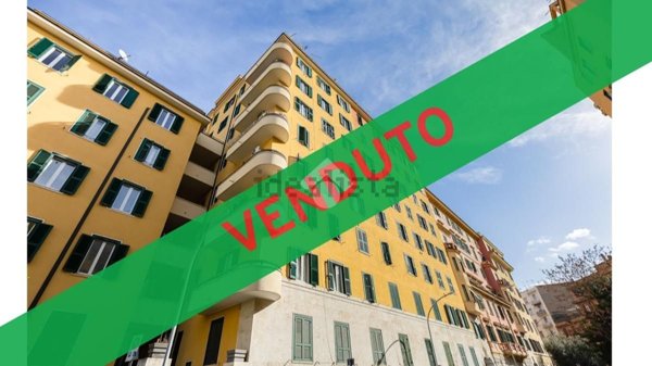 appartamento in vendita a Roma in zona Tuscolano