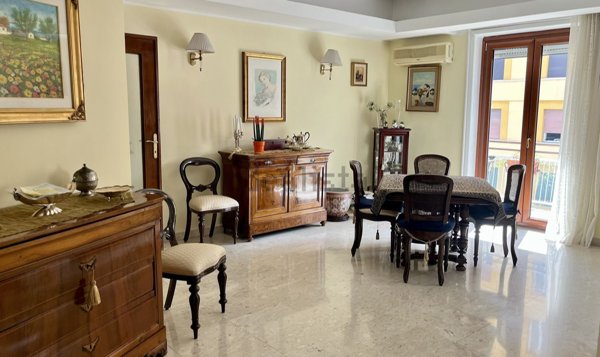 appartamento in vendita a Roma in zona Tuscolano