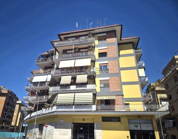 appartamento in vendita a Roma in zona Portuense
