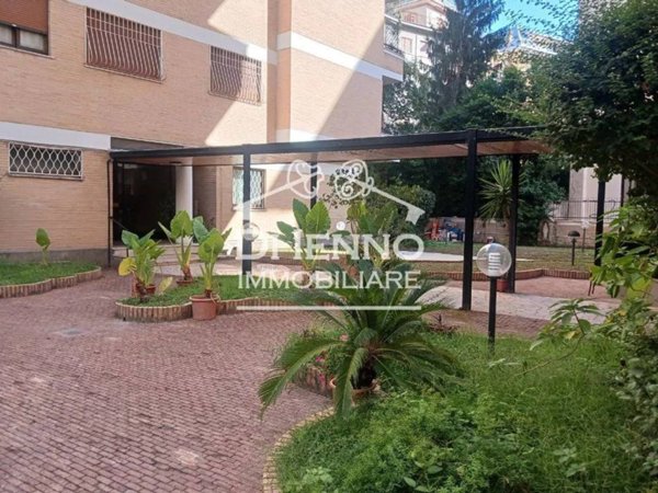 appartamento in vendita a Roma in zona Tor di Quinto