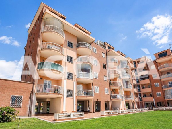 appartamento in vendita a Roma in zona Mezzocammino