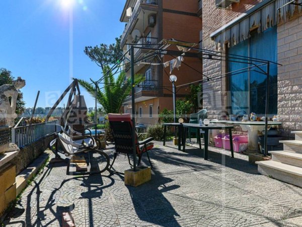appartamento in vendita a Roma in zona Massimina/Casal Lumbroso