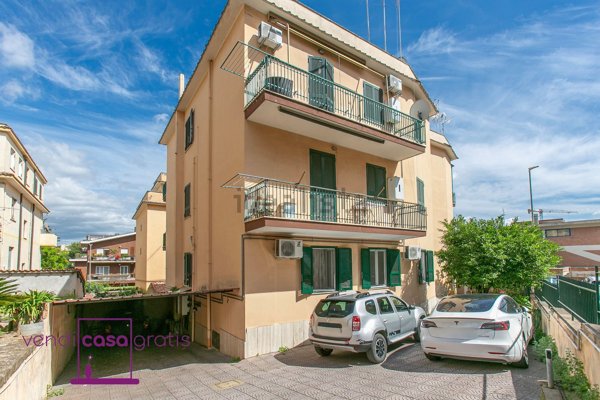 appartamento in vendita a Roma in zona Torre Maura