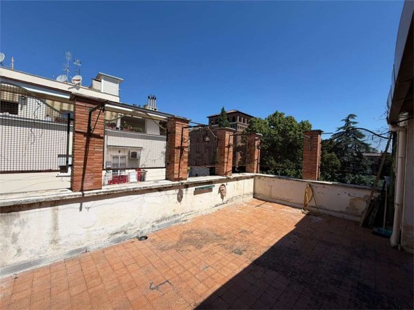 appartamento in vendita a Roma in zona Nomentano