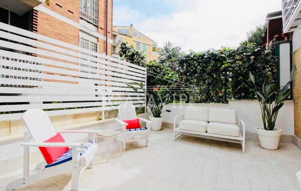 appartamento in vendita a Roma in zona Della Vittoria