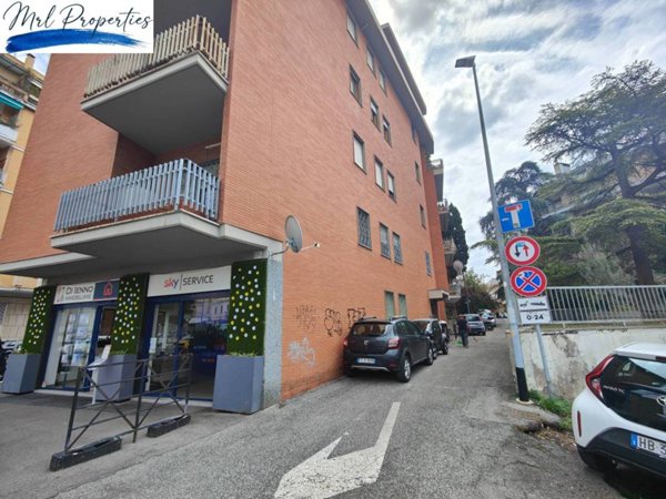appartamento in vendita a Roma in zona Tor di Quinto