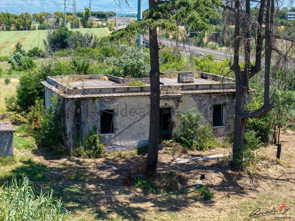appartamento in vendita a Roma in zona Lunghezza