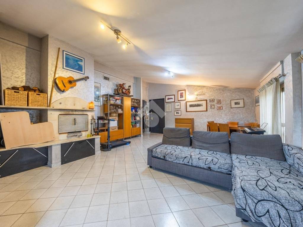 appartamento in vendita a Roma in zona Borghesiana