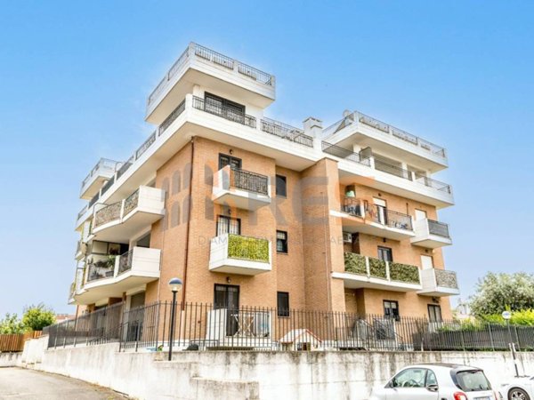 appartamento in vendita a Roma in zona Borghesiana