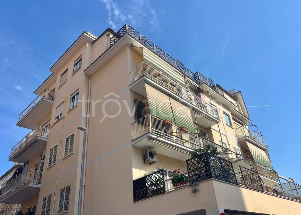 appartamento in vendita a Roma in zona Primavalle