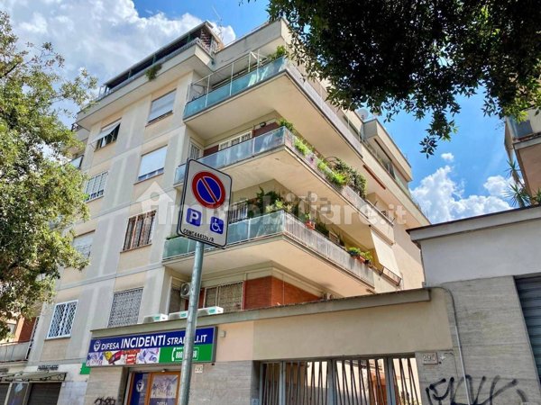 appartamento in vendita a Roma in zona Gianicolense
