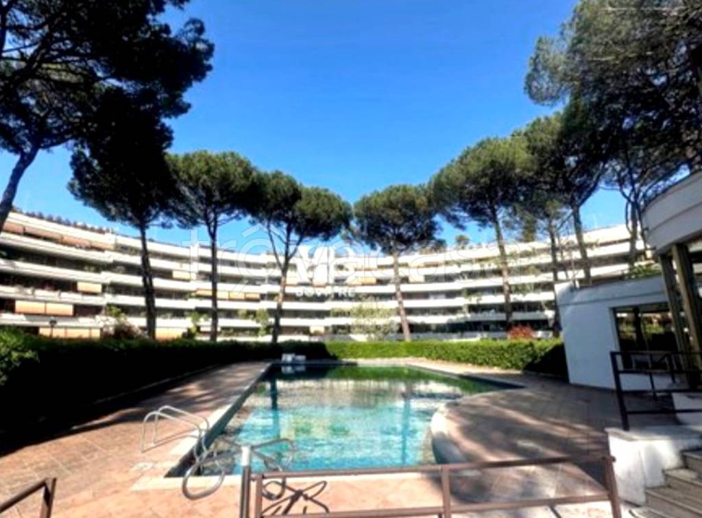 appartamento in vendita a Roma in zona EUR