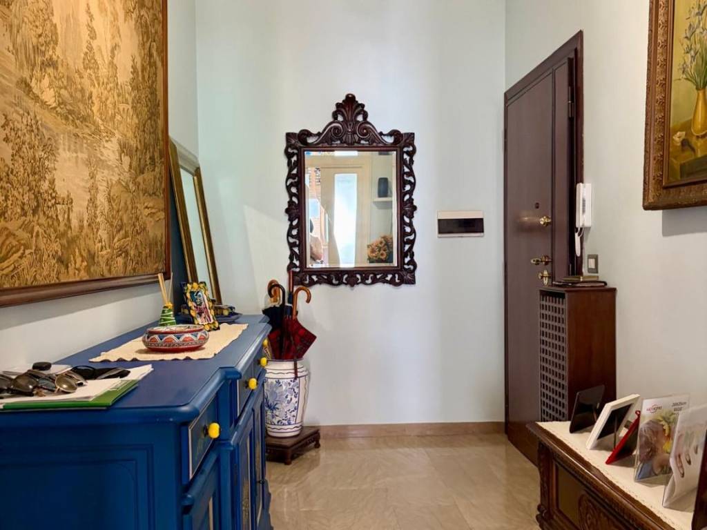 appartamento in vendita a Roma in zona Appio Claudio