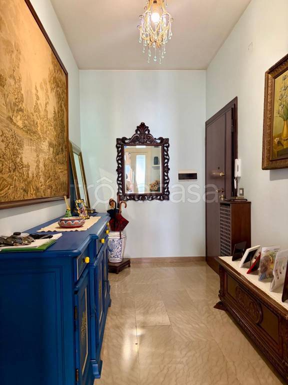 appartamento in vendita a Roma in zona Appio Claudio