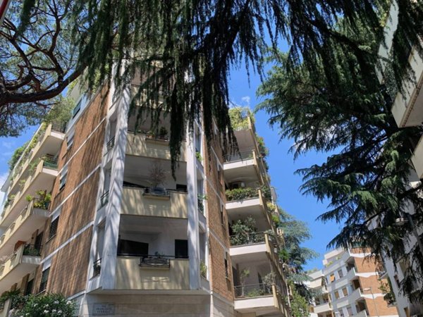 appartamento in vendita a Roma in zona Tor di Quinto