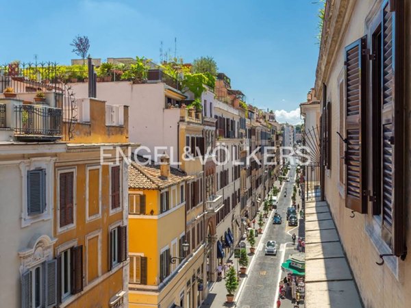 appartamento in vendita a Roma in zona Centro Storico