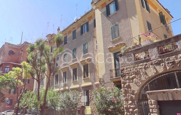 appartamento in vendita a Roma in zona Rione Prati