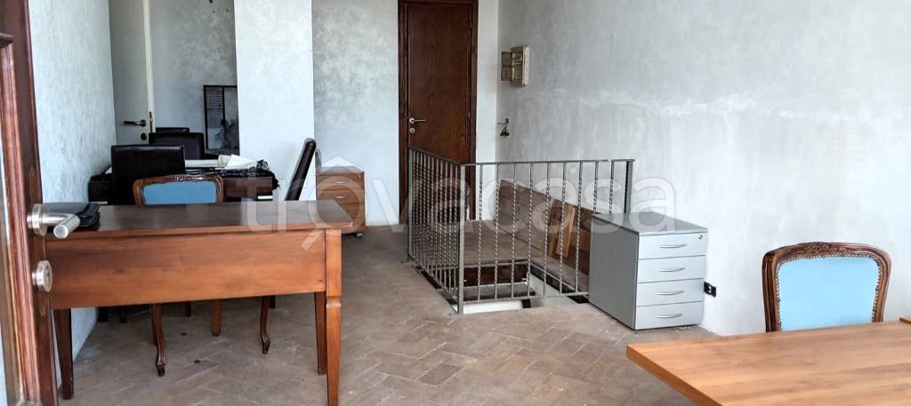 negozio in vendita a Roma in zona Ostia
