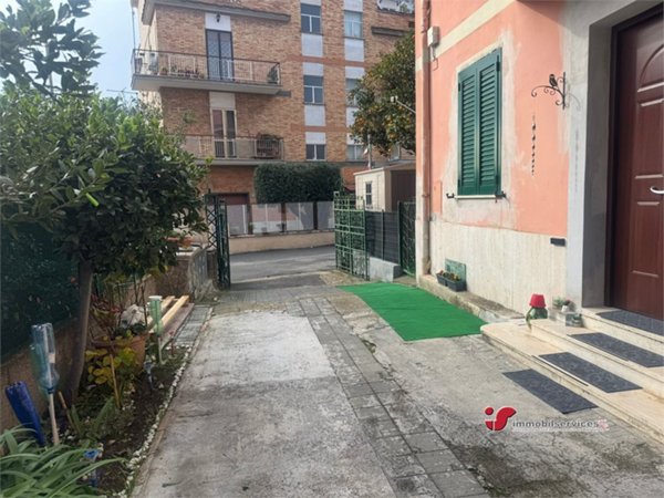 appartamento in vendita a Roma in zona Portuense