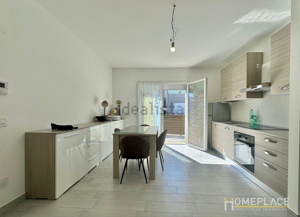 appartamento in vendita a Roma in zona Torre Angela