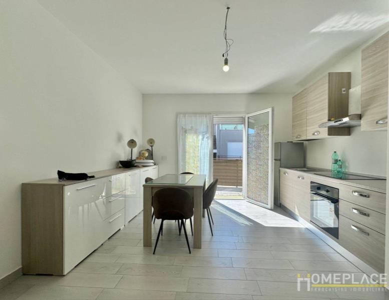 appartamento in vendita a Roma in zona Torre Angela