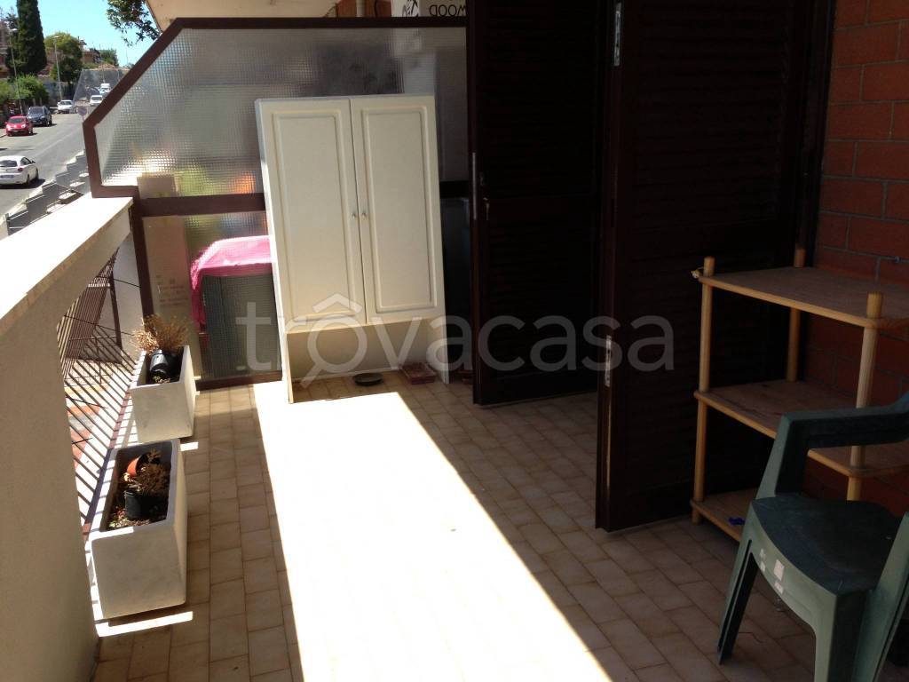 appartamento in vendita a Roma in zona Acilia