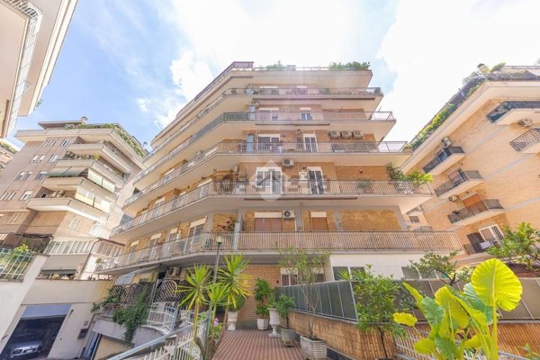 appartamento in vendita a Roma in zona Monte Sacro/Talenti