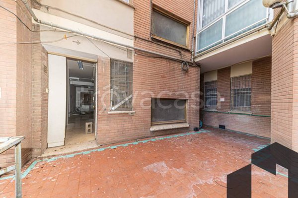 appartamento in vendita a Roma in zona Ostiense