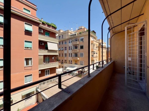 appartamento in vendita a Roma in zona Rione Prati