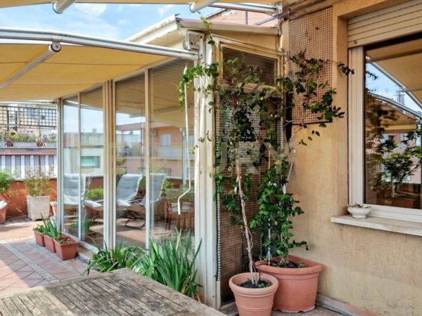 appartamento in vendita a Roma in zona Gianicolense