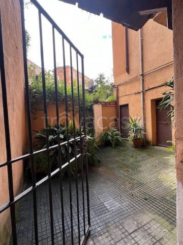 appartamento in vendita a Roma in zona Trastevere