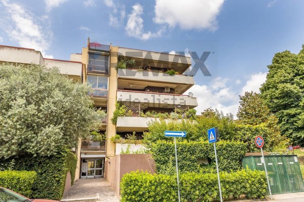 appartamento in vendita a Roma in zona Giuliano Dalmata