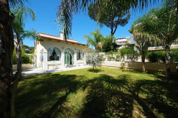 casa indipendente in vendita a Roma in zona Tor di Quinto