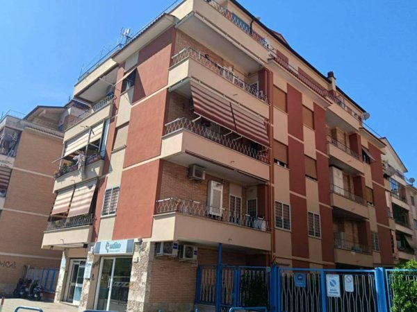 appartamento in vendita a Roma in zona Alessandrino