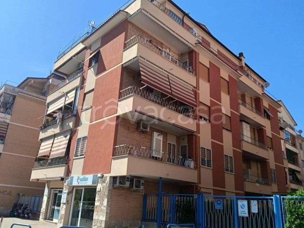 appartamento in vendita a Roma in zona Alessandrino