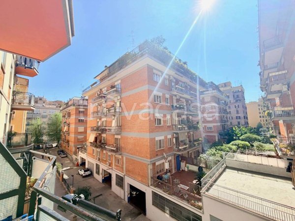 appartamento in vendita a Roma in zona Gianicolense